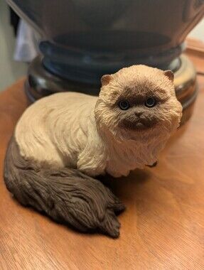 United Design Stone Critters Himalayan Cat.